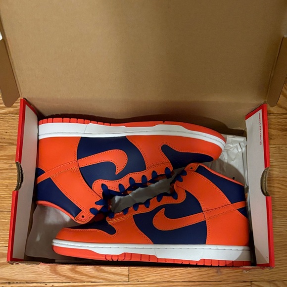 Nike Other - Nike Orange and Navy High-Tops